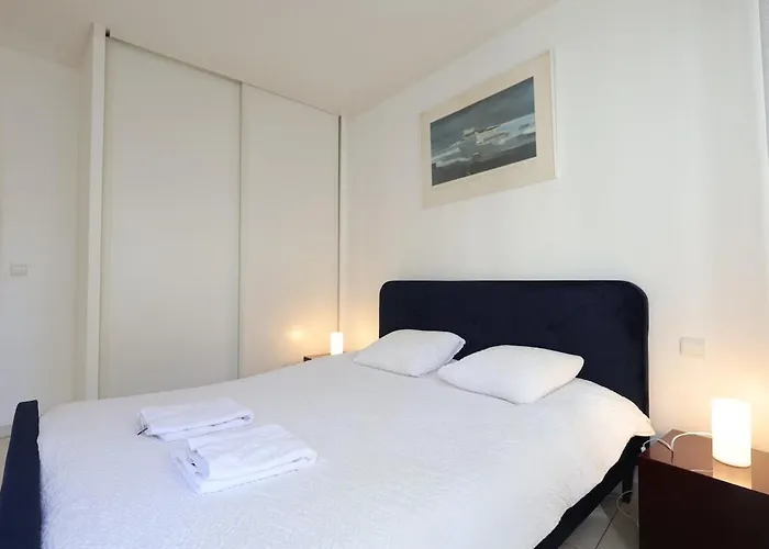 Le Dauphin - 2 Prs - Clim - Vue Lejlighed